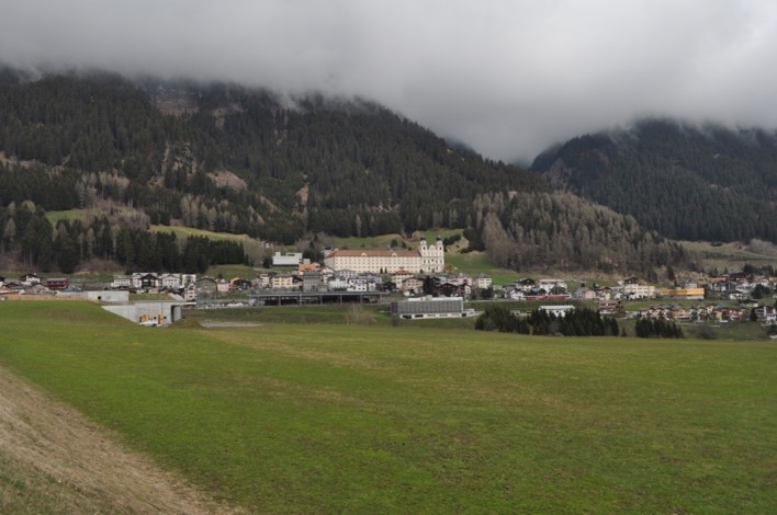 vista dal Lucomagno verso l'Abbazia